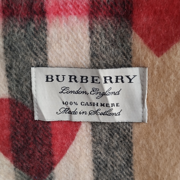 Burberry Heart Print Reversible Cashmere Scarf /Wrap (Rare ) - Picture 7 of 10